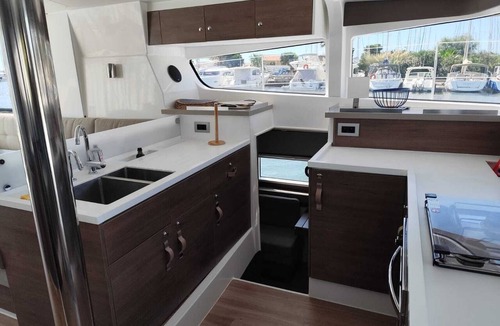 Toulon - Hyeres Boat Rental | Sun-Kissed Sailing Adventure in Provence-Alpes-Côte d'Azur