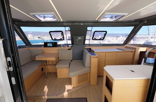 Toulon - Hyeres Boat Rental | Sun-Kissed Sailing Adventure in Provence-Alpes-Côte d'Azur