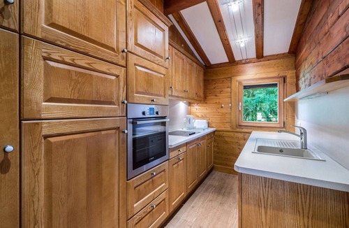 Le Planellet Ski Chalet | Sunny 2-bedroom chalet in Megève, near slopes