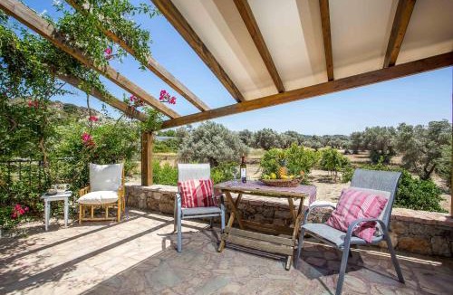Faliraki Villa | Sunny Countryside Villa - With private pool