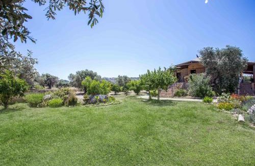 Faliraki Villa | Sunny Countryside Villa - With private pool