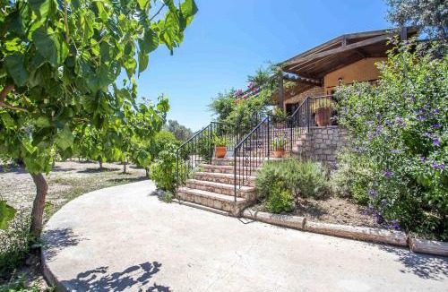 Faliraki Villa | Sunny Countryside Villa - With private pool