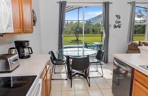Legacy Park Villa | Sunny Family Getaway ~ Private Pool ~ Game Room