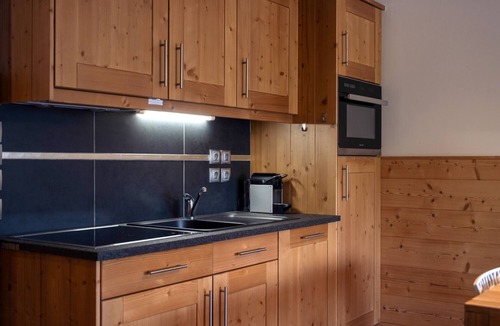 Champagny-en-Vanoise Apartment | Sunny flat - SKI IN/OUT LA PLAGNE CHAMPAGNY - village center