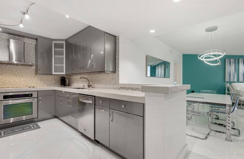 Sunny Isles Beach Condo | Sunny Isles Miami 3 Bed 3 Bath Luxury Beach Oceanfront Full Service Condo