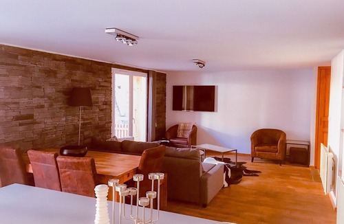 Mont-de-Lans Apartment | Super 10C Apartment at the foot of the slopes