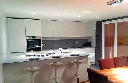 Mont-de-Lans Apartment | Super 10C Apartment at the foot of the slopes