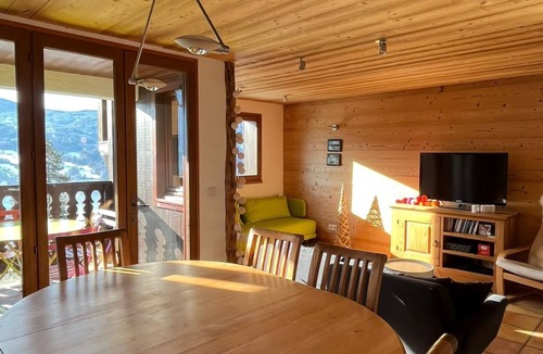 Verchaix Apartment | Superb 68m2 south-facing apartment overlooking the Grand Massif mountains