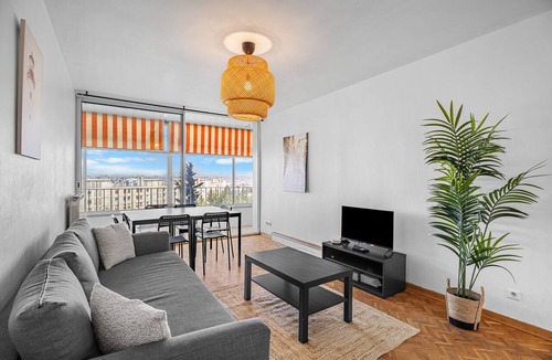 La Panouse Apartment | Superb Apartment with Panoramic View – Sleeps 8 – Marseille 9th District