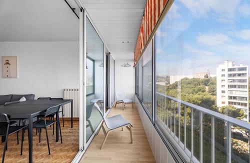 La Panouse Apartment | Superb Apartment with Panoramic View – Sleeps 8 – Marseille 9th District