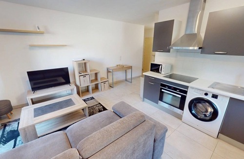 Roquebrune-Cap-Martin Apartment | Superb new apartment with balcony and mountain view, one stop from Monaco