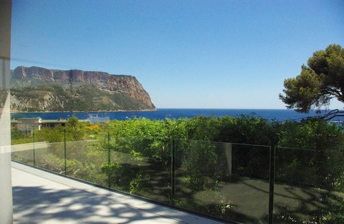 Cassis Villa | Superb villa 16/18 pers. 100m from the beach!