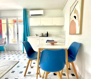 Agay Apartment | Superbe 4 couchages avec terrasse - Clim - 50m de la mer