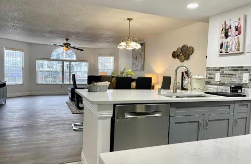 Royal Palm Bay Apartment | Superior 3BR Condo Apartment Near Disney Attractions