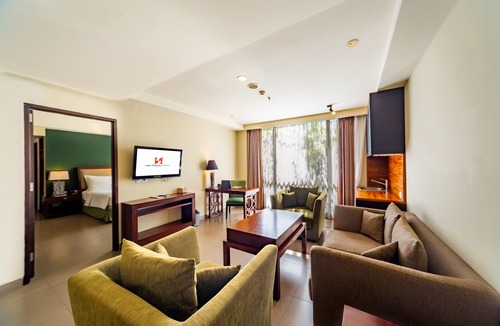 Sunset Road Hotel | Swiss-Belhotel Rainforest