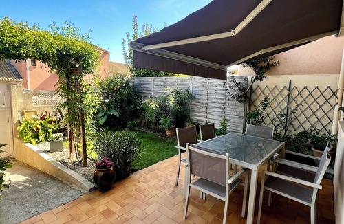 Meze Apartment | T2 Clim + Ideal location: 5-minute walk to the beach
