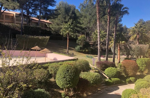 Bandol Apartment | T2 Dans un Parc Avec Piscine