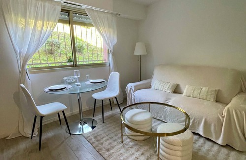 Bastide Giraud Apartment | T2 with pool and parking - Côte d'Azur
