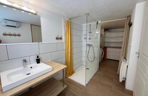 Pourcieux Apartment | T3 4 Voyageurs Sainte-Victoire Vélo-rail Aix 25 mn Pourcieux France