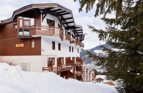 La Perriere Apartment | T3 duplex ski-in/ski-out, 9 ppl, parking