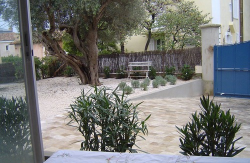Bandol Apartment | T3 furnished -RDC beautiful Villa-100m from the beach Renécros, WIFI, Clim, Parking