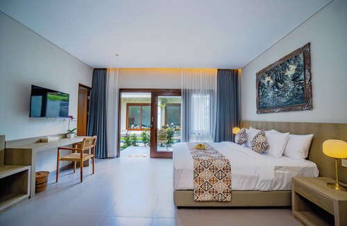 Menanga Hotel | Tapa Agung View