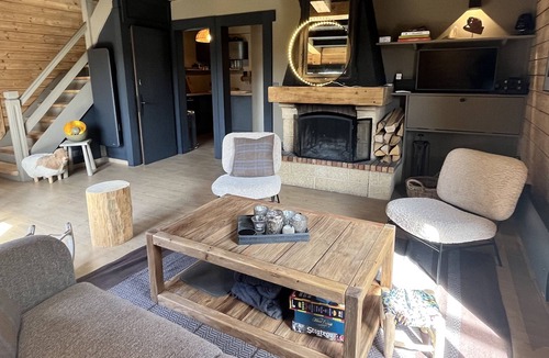 Station de Drouzin le Mont Ski Chalet | Tea Cedar Lodge - Chalet in the heart of nature