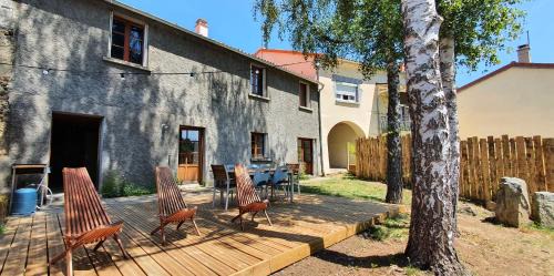 Aydat House | Terrasse du Couchant #Lac#Terrasse#Calme