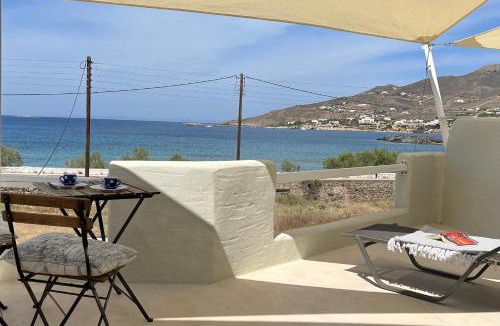 Posidonia Apartment | The Black Pig Studios