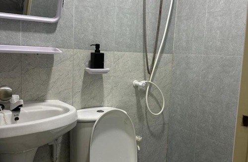 Male House | The friendly stay