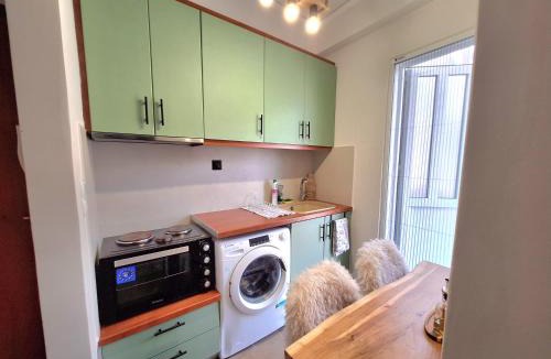 Mesolongi Apartment | The Handcrafted Haven 2 min to Central Square