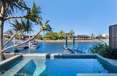 Palm Beach House | The Marlin: Stay 4 Pay 3