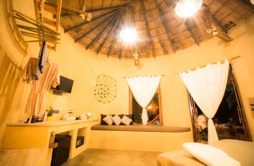 Ang Thong Hotel | The Mud