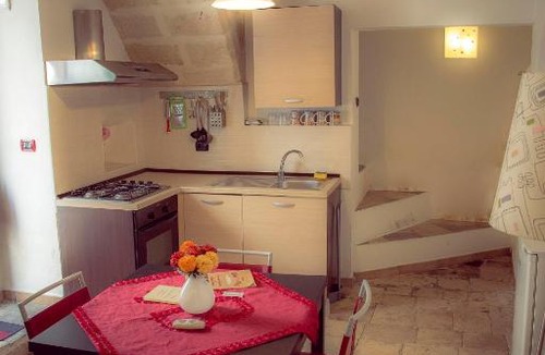 Mottola House | The Old House