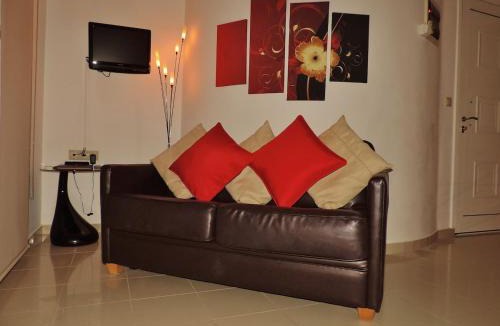 Makry Gialos Apartment | The Penthouse