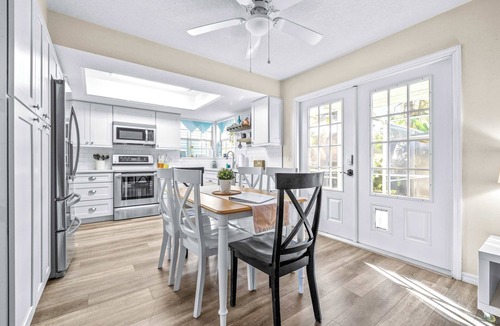 Beach Park House | The Roland Villa - For 12ppl