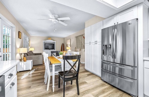 Beach Park House | The Roland Villa - For 12ppl