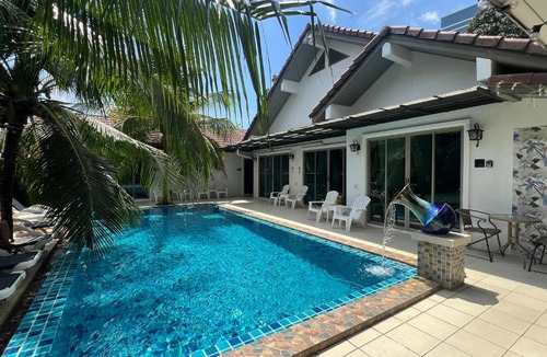 Ban Bo Han House | The Snug & The Sierra Airportel