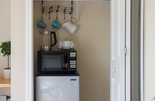 Thousand Oaks Apartment | The Studio ~ Peaceful Retreat with Pool near Disney World and Universal Studios!