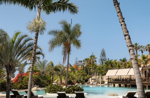 El Duque Hotel | The Villas at Bahia del Duque