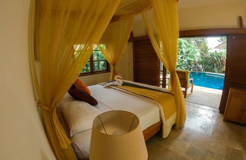 Candi Dasa Hotel | The Watergarden