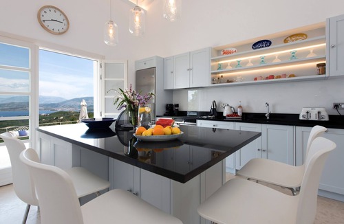 Kassiopi Villa | Thea Lofou House