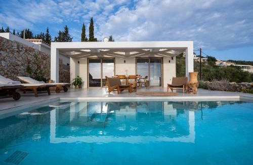 Elation Villa | Thelxi's Suite I - Brand New Seaview Suite!
