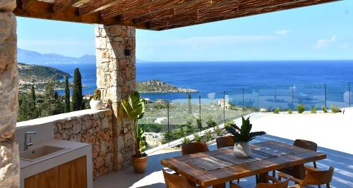 Elation Villa | Thelxi's Suite I - Brand New Seaview Suite!