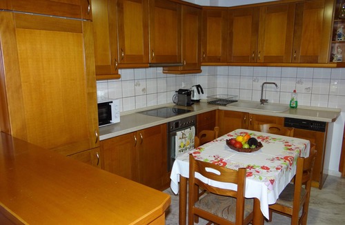 Kastraki Apartment | Theofania's Marble House Meteora