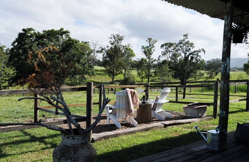 Maudsland Cabin | This 1800s Creamery has been transformed into a unique luxury retreat.