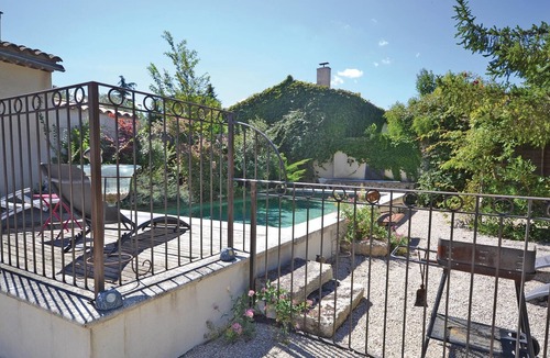 Velleron House | This holiday home with pool offers you comfort, nature experiences and an authentic ambience.