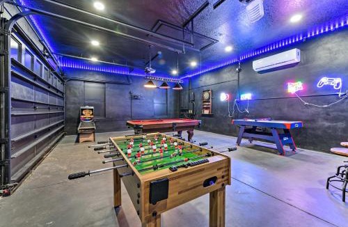 Thonotosassa Villa | Thonotosassa Villa: Pool, Spa & Game Room