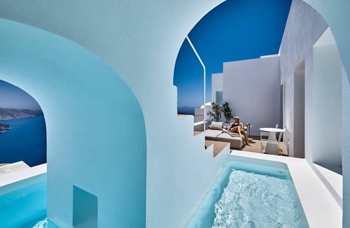 Vourvoulos Villa | Thrilling Santorini Apartment | Vanica Apartment | 2 Bedrooms