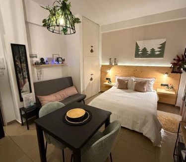 Nafpaktos Apartment | Tiny Square